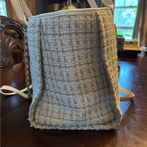 Designer inspired tweed handbag with attached zippered pouch - Picture 2 of 16